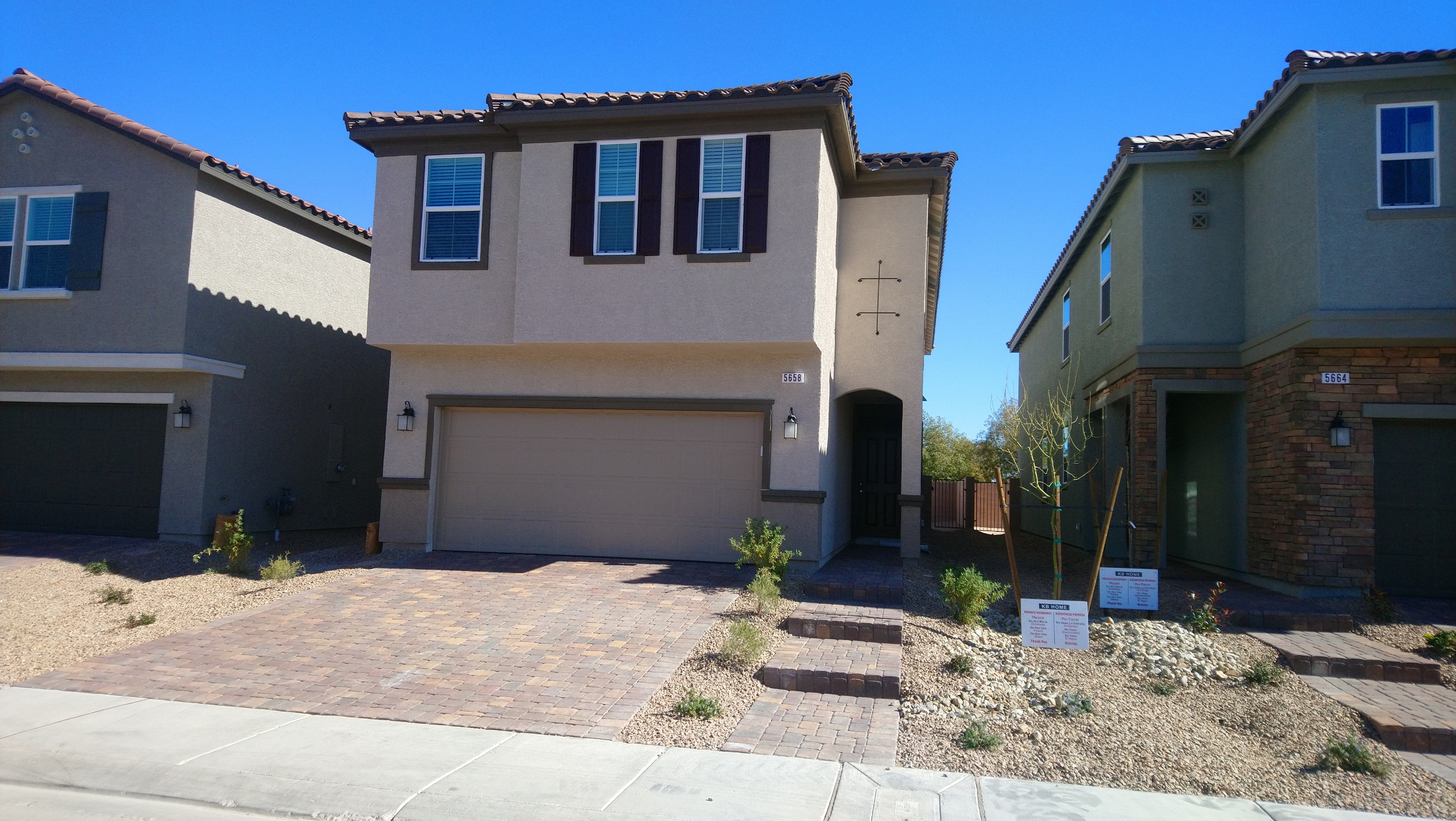 5658 Autumn Cliffs Way